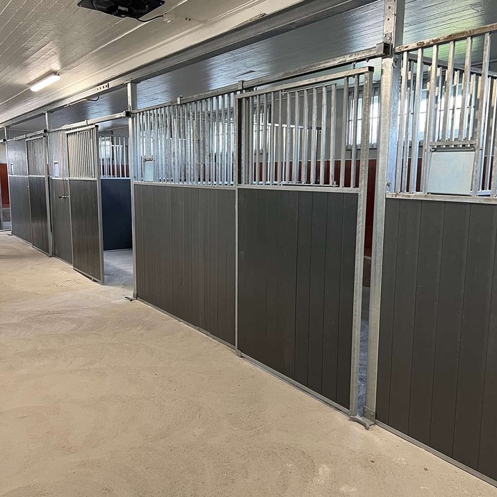 Front med skjutdörr 3,0 m, inkl plastplank, SWE