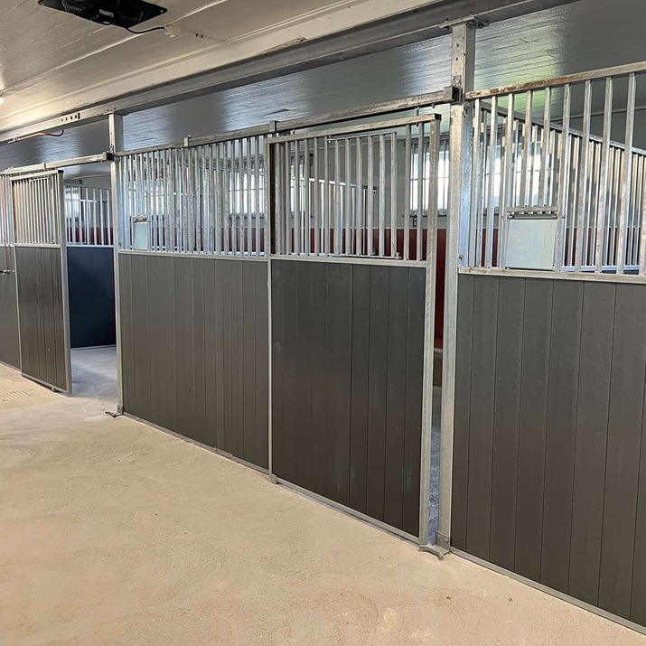 Front med skjutdörr 3,0 m, inkl plastplank, SWE