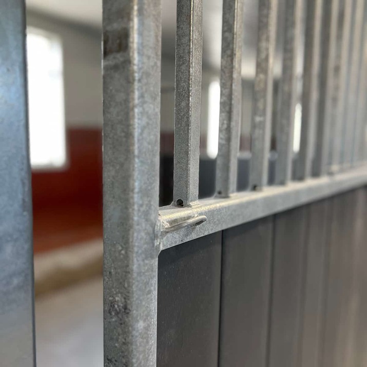 Front med skjutdörr 3,0 m, inkl plastplank, SWE