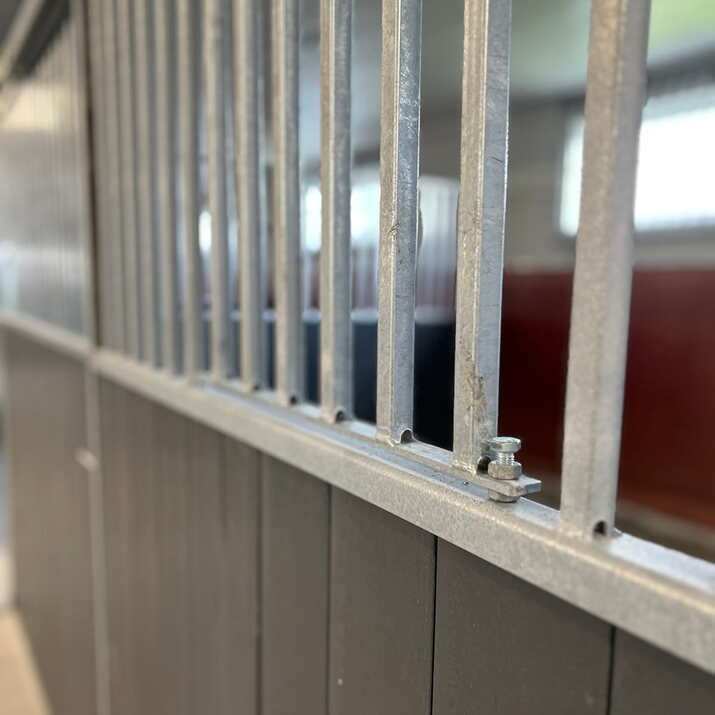 Front med skjutdörr 3,0 m, inkl plastplank, SWE