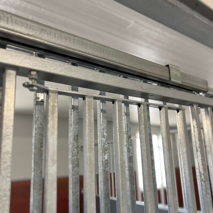 Front med skjutdörr 3,0 m, inkl plastplank, SWE