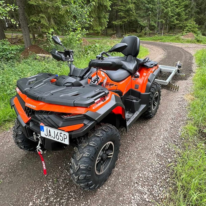 Vägsladd ATV 3-skärig med elektrisk höj- och sänkbarfunktion