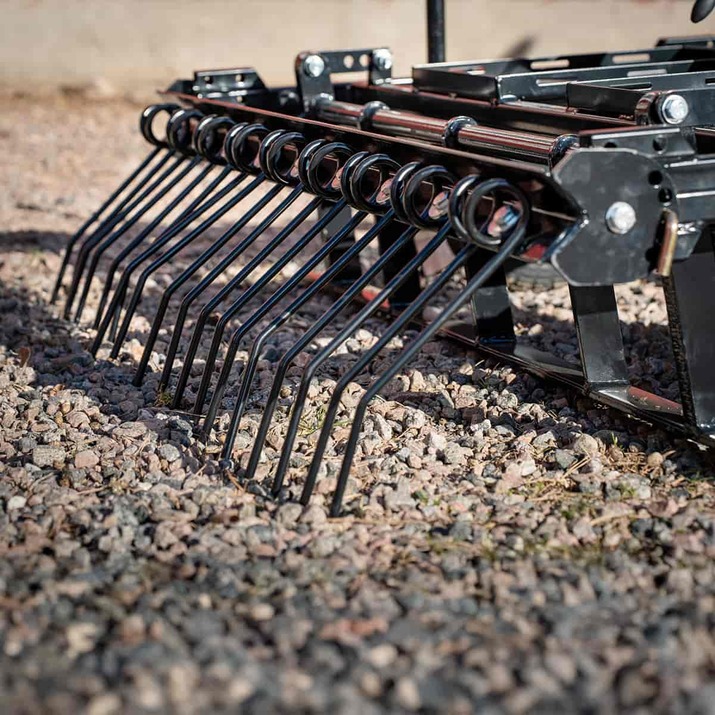 Gårdsharv ATV med justerbart chassi